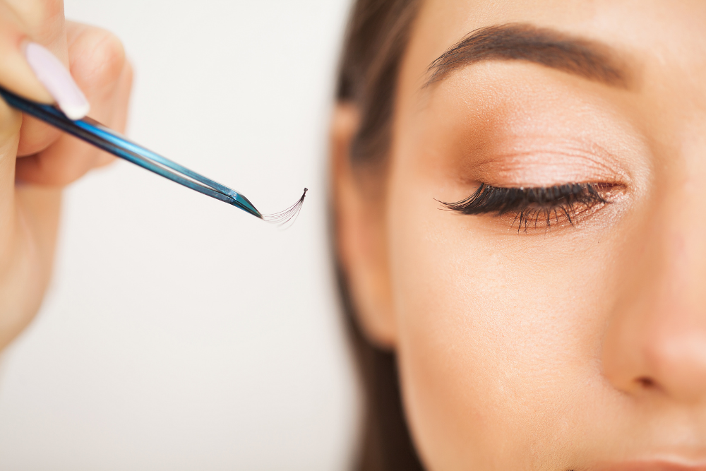 Natural Eyelash Extensions